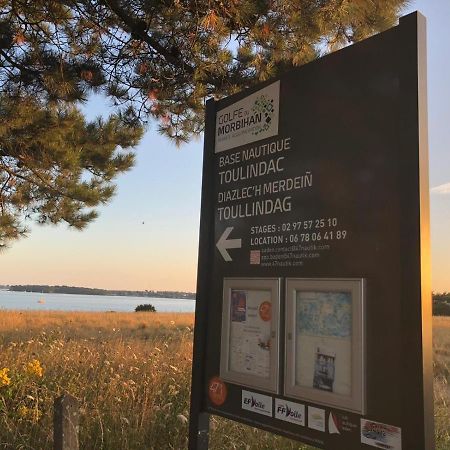 Maison Vue Mer Dans Le Golfe Du Morbihan Baden Esterno foto